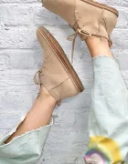 UGG половинки обувки дамски от кожа W Classic Deconstructed Lace-Up бежови 1179833.SAN