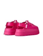 UGG Сандали W Goldenglow Toggle в розово с платформа 1179370.DPCR