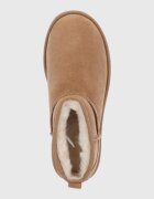 UGG Велурени апрески Classic Ultra Mini в кафяво 1116109-CHE