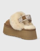 UGG Велурени чехли W FUNKETTE в кафяво 1113474 CHE