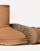 UGG Зимни обувки Classic II dziecięce