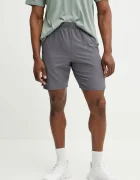 Under Armour Къс панталон за трениране
