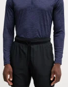 Under Armour Къс панталон за трениране