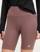 Under Armour Къс панталон за трениране Motion