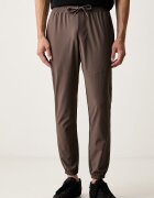 Under Armour спортен панталон мъжки Vibe Woven кафяв с висока талия 1386557.200