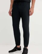 Under Armour Спортен панталон Vibe Woven