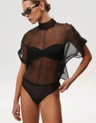 Undress code Копринено боди Pirouette Bodysuit в черно с изчистен дизайн 1122