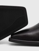 Vagabond Shoemakers Ботуши HEDDA в черно с дебел ток 5602.202.20