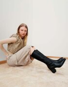 Vagabond Shoemakers Ботуши HEDDA в черно с дебел ток 5602.202.20