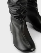 Vagabond Shoemakers ботуши под коляното дамски от кожа ALEYA черни 6219-301-20