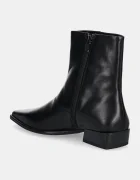 Vagabond Shoemakers Кожени боти Nella в черно с равна подметка
