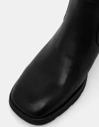 Vagabond Shoemakers Кожени ботуши JANINE в черно с дебел ток 6038-101-20