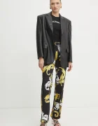 Versace Jeans Couture Тениска в черно 78HAHC08 CJ02C