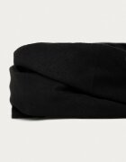 Viking Кръгъл шал 1214 Regular в черно с изчистен дизайн