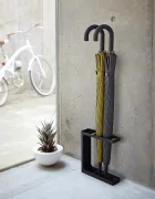 Yamazaki Стойка за чадър Tower в черно