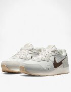 Nike Venture Runner Shoes White
