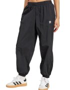 adidas Originals Бухнал спортен панталон Essentials от найлон