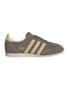 adidas Originals Велурени спортни обувки Japan с перфорации