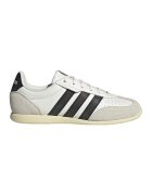 adidas Sportswear Кожени спортни обувки Barred с нисък профил - Бял/Черен/Крем