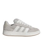 adidas Sportswear Спортни обувки от велур Grand Court Alpha с контрастни шевове - Слонова кост/Tъмносив