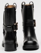 ARMANI EXCHANGE Боти с масивен ток Черен