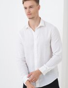 ARMANI EXCHANGE Ленена риза със стандартна кройка Бял