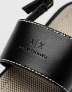 ARMANI EXCHANGE Сандали с равна платформа Черен