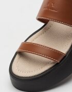 ARMANI EXCHANGE Сандали с равна платформа Канелено кафяво