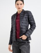 ARMANI EXCHANGE Яке с джобове с цип Черен
