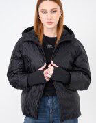 ARMANI EXCHANGE Зимно яке с монограм и цепки за палеца Черен