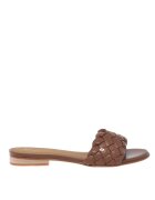 Baldinini Чехли от еко кожа със сплетен ефект
