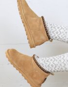 BEARPAW Велурени боти без закопчаване Камел