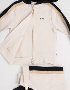 BOSS Kidswear Спортен екип с качулка и цветен блок Черен/Светло бежово