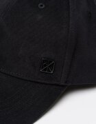 CALVIN KLEIN Бейзболна шапка с метално лого Черен