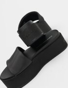 CALVIN KLEIN JEANS Чехли с равна платформа Черен