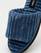 CALVIN KLEIN JEANS Домашни пантофи с капитониран дизайн Прашно синьо