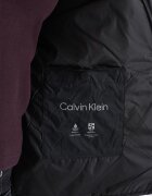CALVIN KLEIN JEANS Капитонирано пке с цип Черен