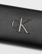 CALVIN KLEIN Портмоне от еко кожа с цип и релефно лого Черен
