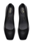 Clarks Кожени обувки Fernie-Court с масивен ток Черен