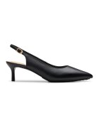 Clarks Кожени обувки с остър връх Adela