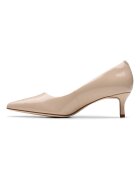 Clarks Кожени обувки с остър връх Бежов