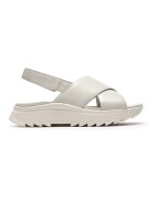 Clarks Скосени сандали Dashlite с кръстосани каишки - Бял