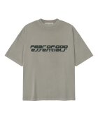 Fear of God Essentials Тениска от 90-те в опушено сиво