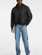 GUESS JEANS Стандартно яке с цип Черен