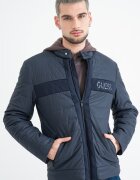 GUESS Капитонирано яке с цип и лого
