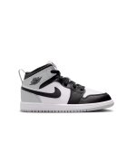 Jordan Маратонки 1 Mid PS 52395 - Бял/Черен/Сив