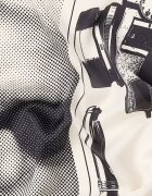KARL LAGERFELD JEANS Шал с графика Слонова кост/Черен