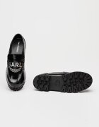 Karl Lagerfeld Лачени кожени мокасини с декоративна верижка Черен