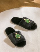 LC WAIKIKI Мъхести домашни пантофи Christmas с отворен връх Черен