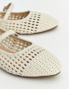 LC WAIKIKI Пантофки Mary-Jane с ажур Слонова кост/Светло бежово